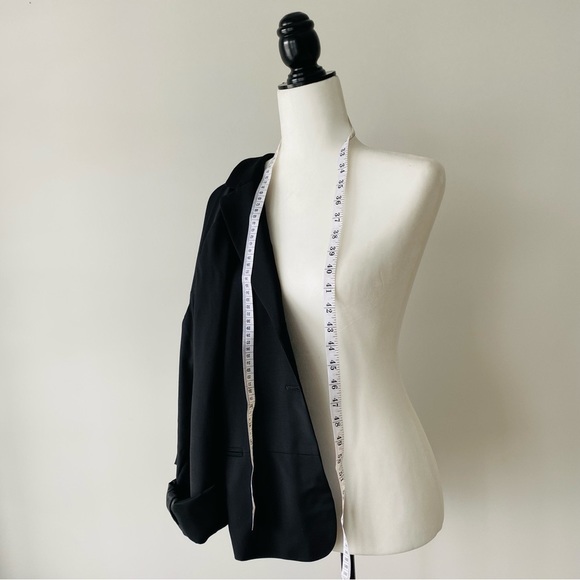 Classic Staple Blazer - Picture 5 of 14